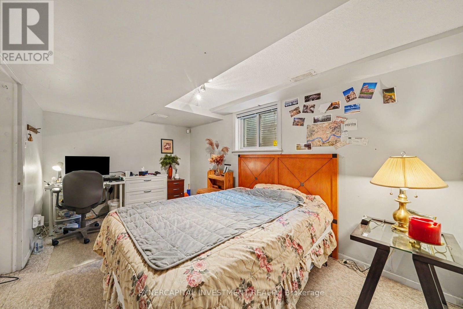4 DORIS AVENUE - 26