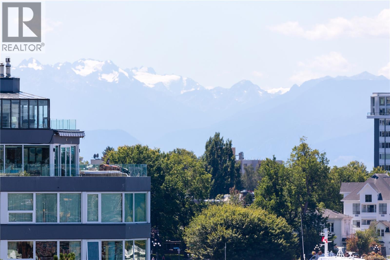 M11 456 Pandora Ave, Victoria