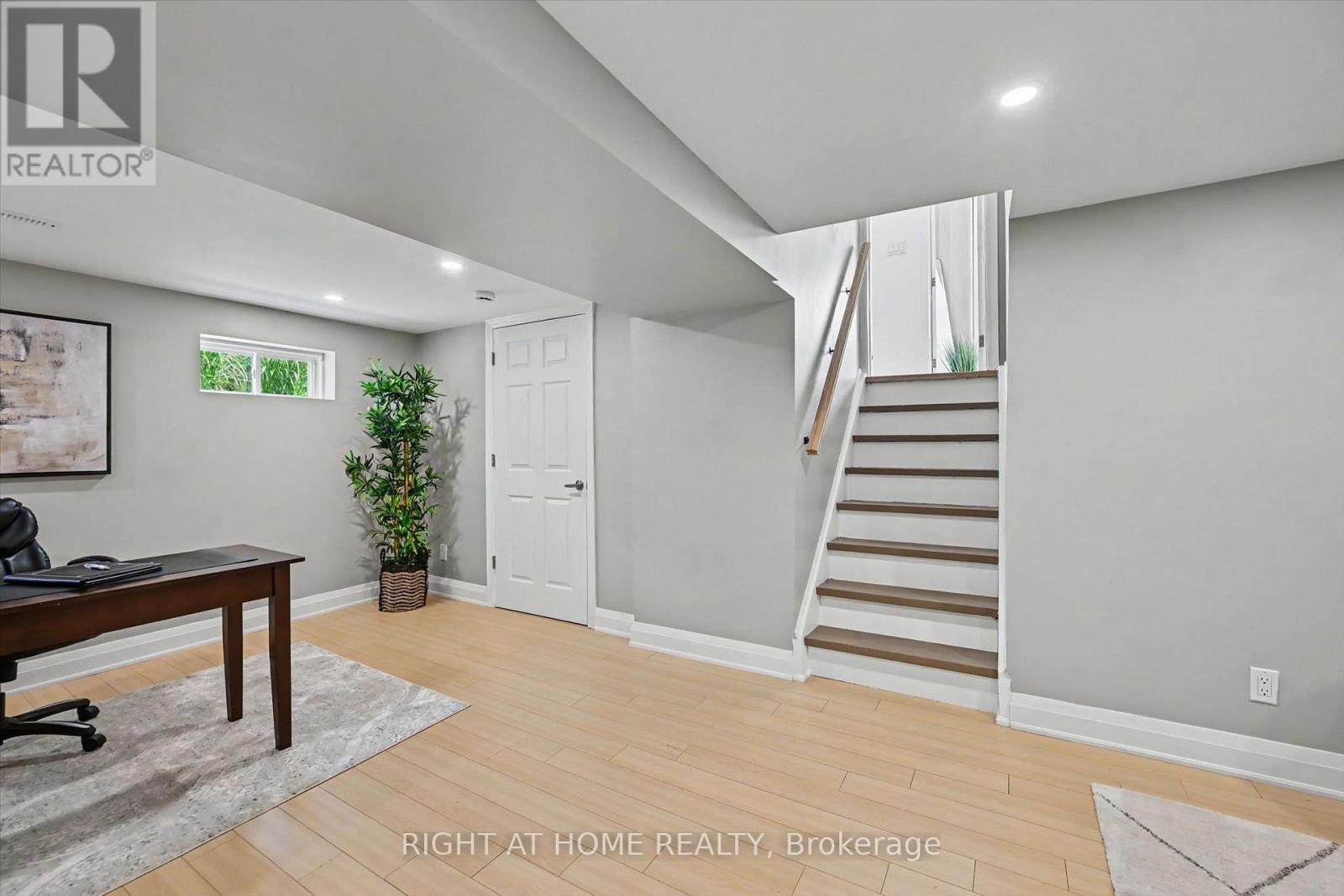 461 WITHNELL CRESCENT - Image 25