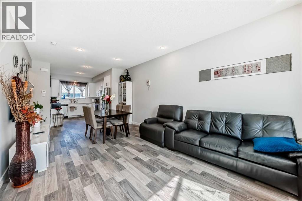 16 Carringvue Way NW - 12