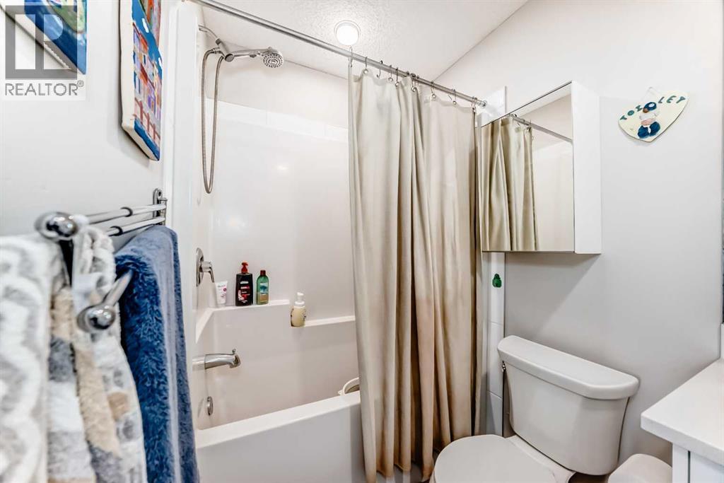 16 Carringvue Way NW - 17