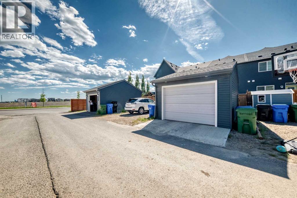 16 Carringvue Way NW - 28