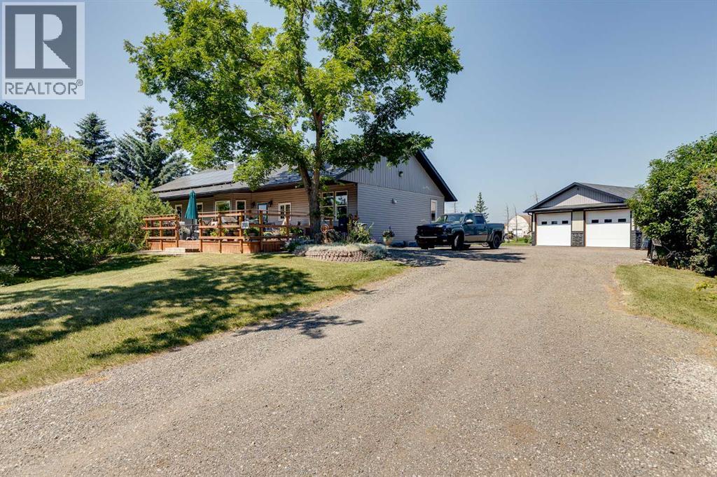 280166 TWP RD 240, Chestermere photo 1