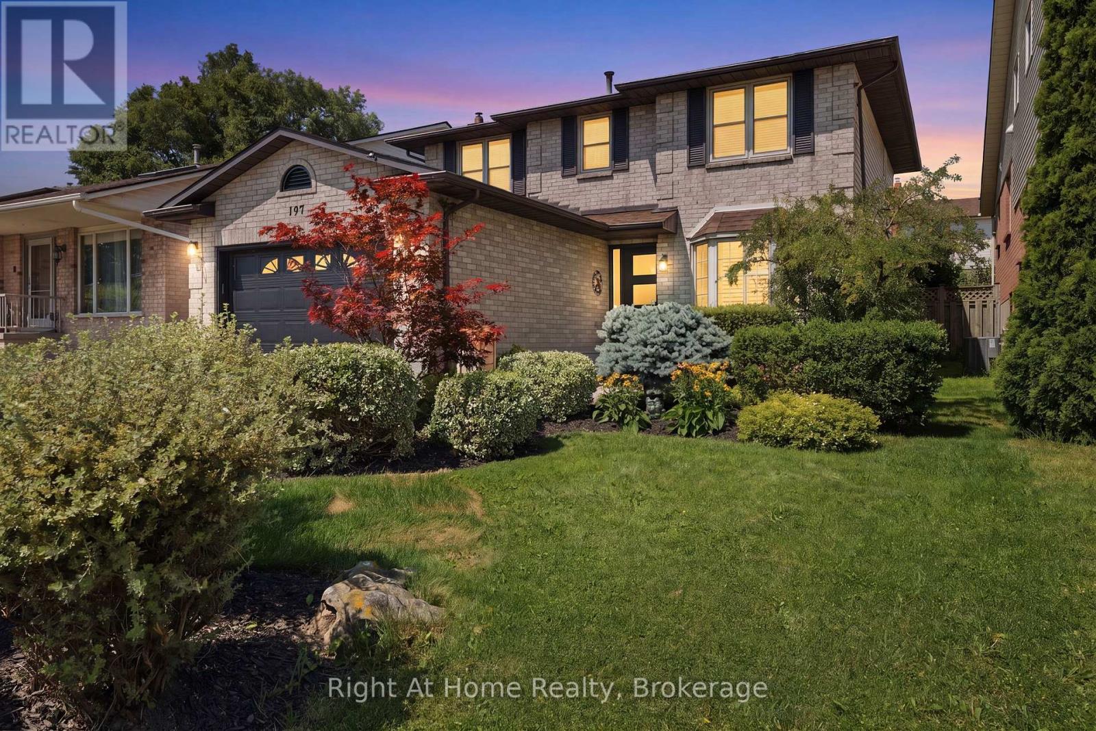 197 PARKWOOD CRESCENT