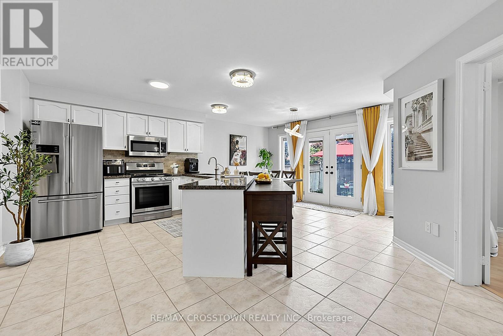 41 RUSSELL HILL DRIVE - 4