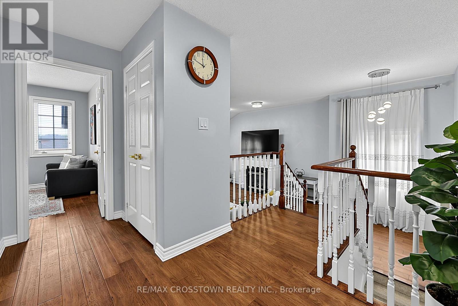 41 RUSSELL HILL DRIVE - 9