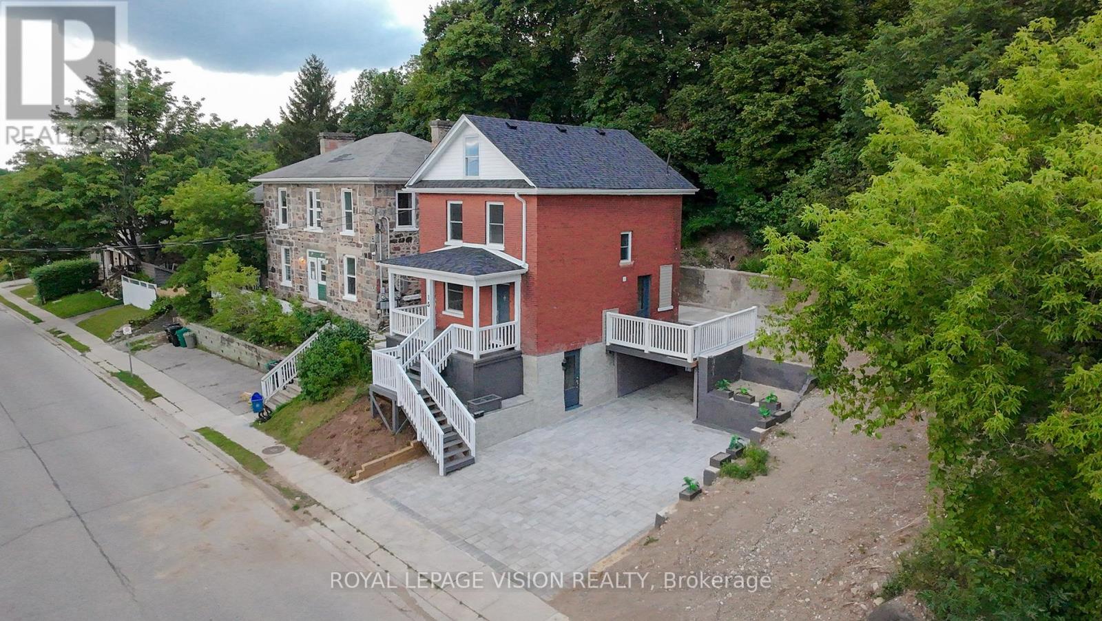 15 SHADE STREET - 2
