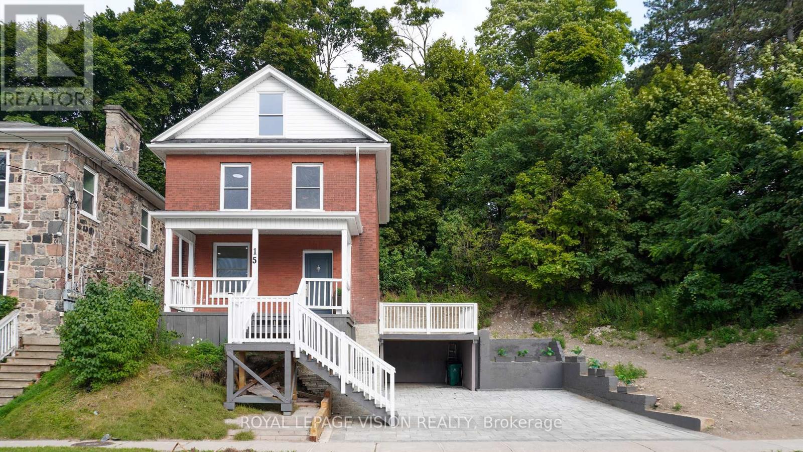 15 SHADE STREET — photo 3