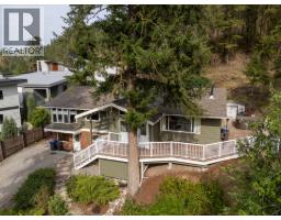  353 Clifton Road South, Kelowna