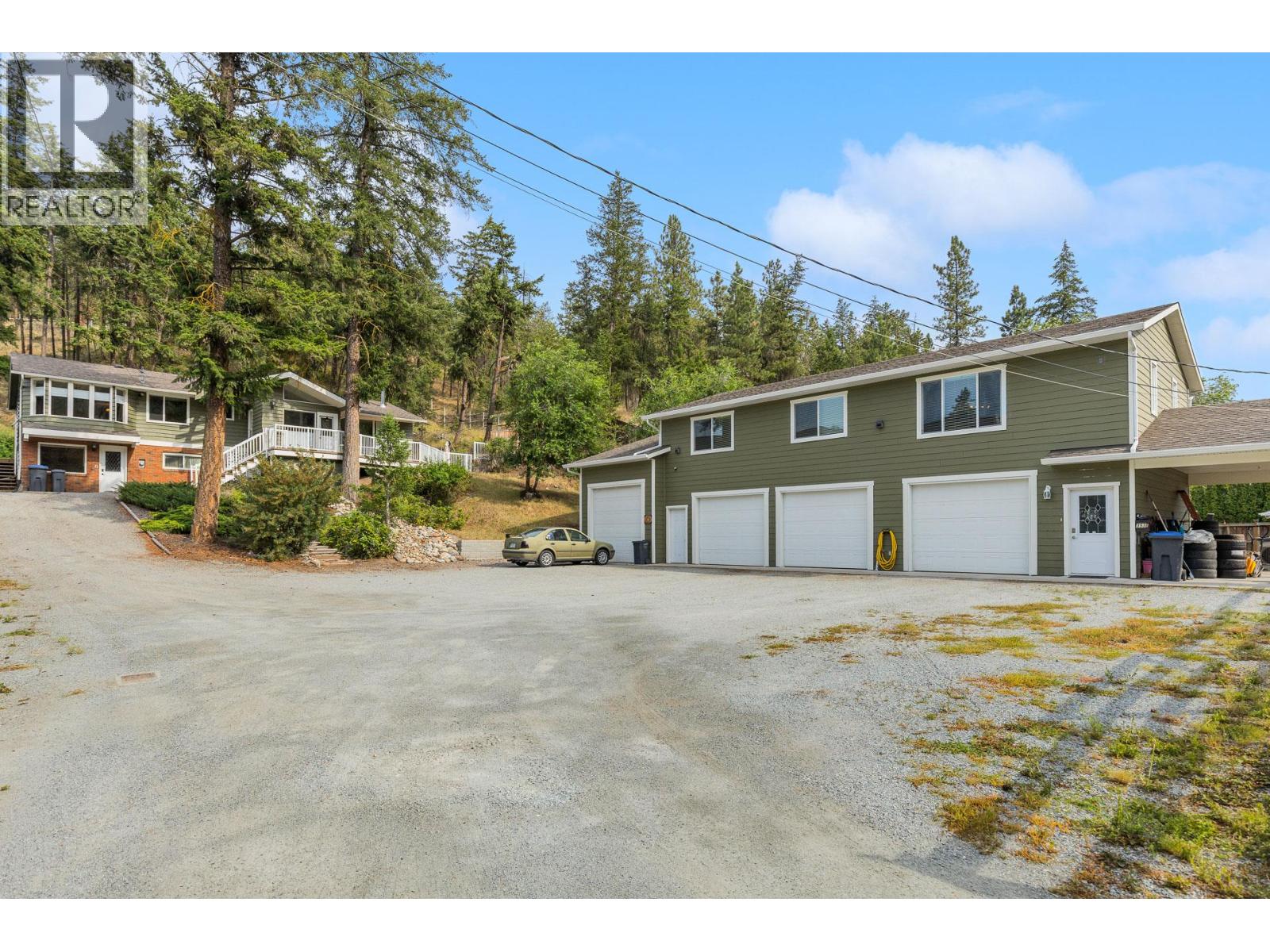 353 Clifton Road S - 27