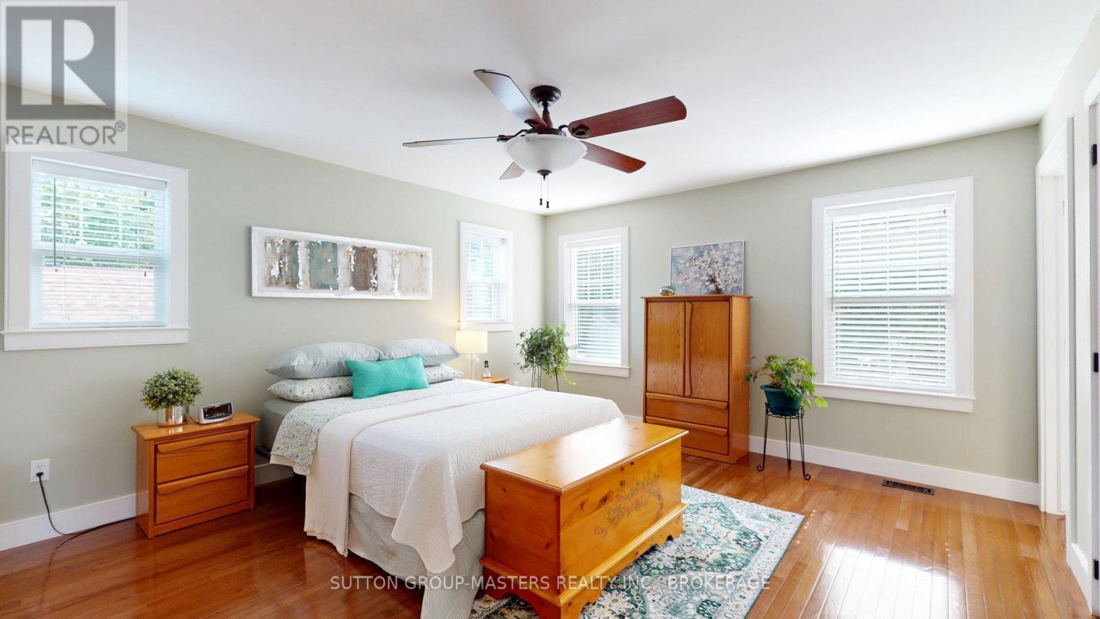 160 NAPIER STREET - Image 17