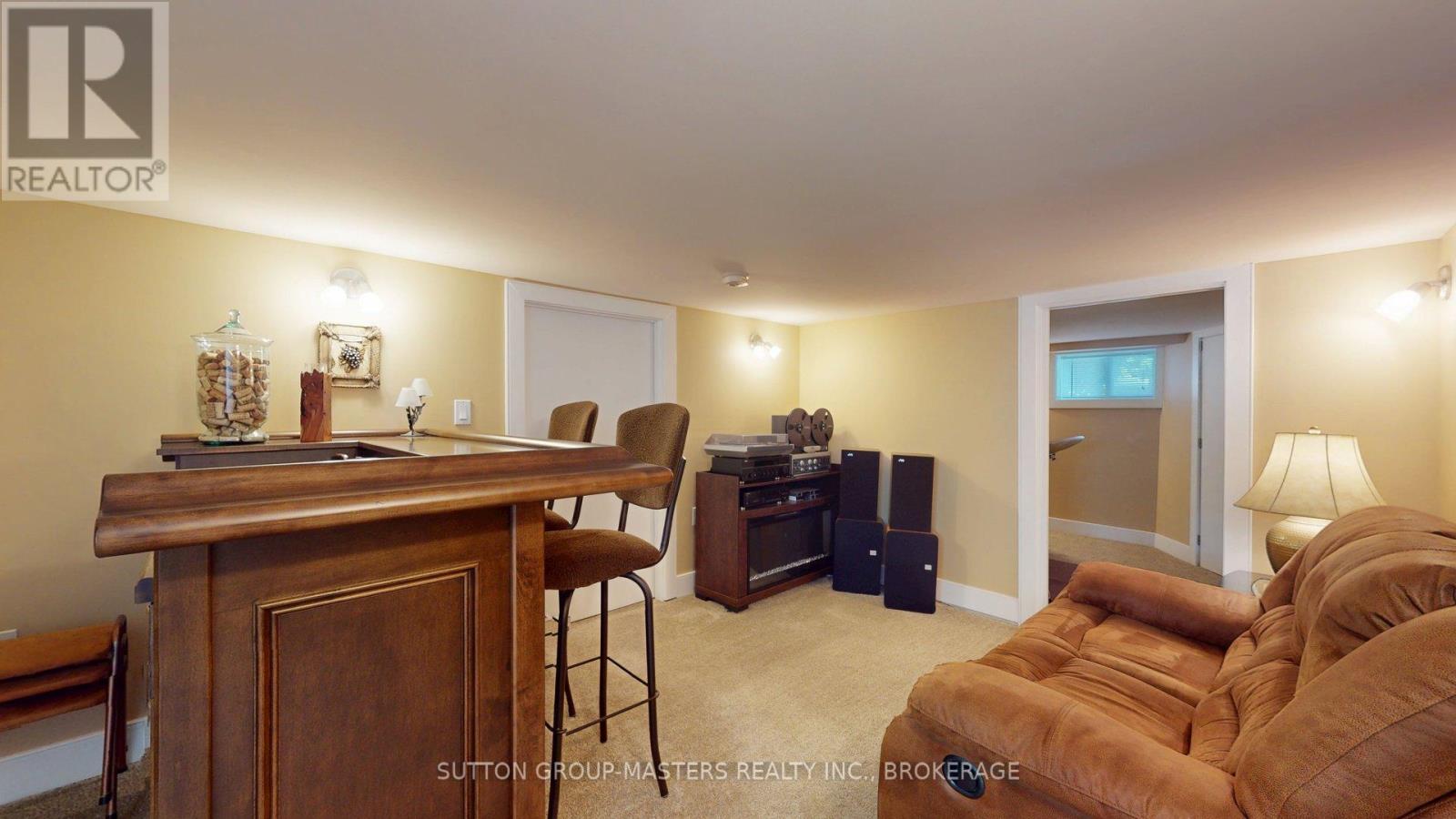 160 NAPIER STREET - Image 29