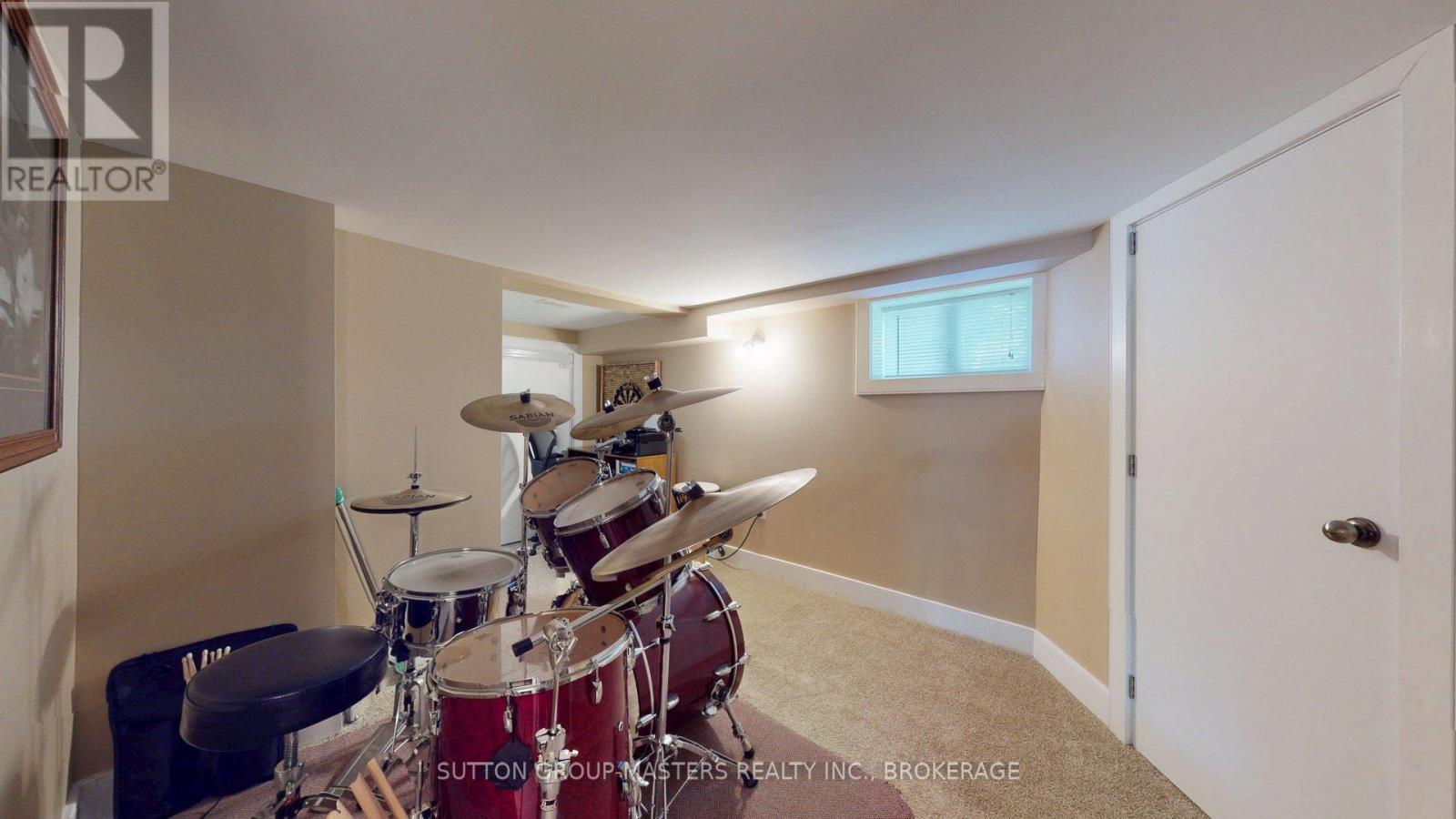 160 NAPIER STREET - Image 31