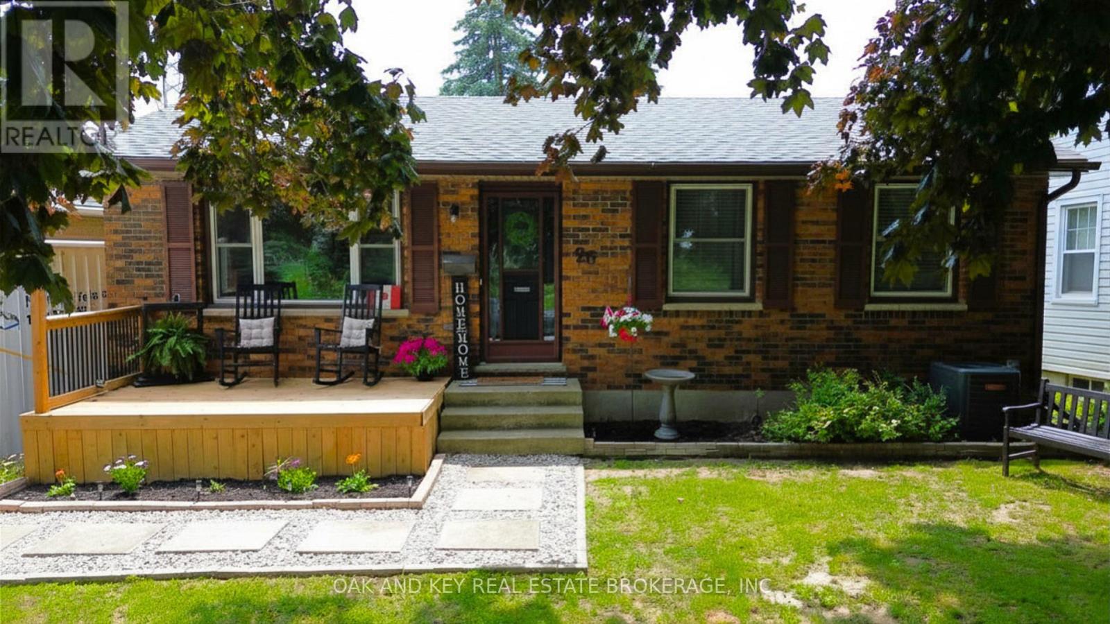 26 SINCLAIR AVENUE - 2