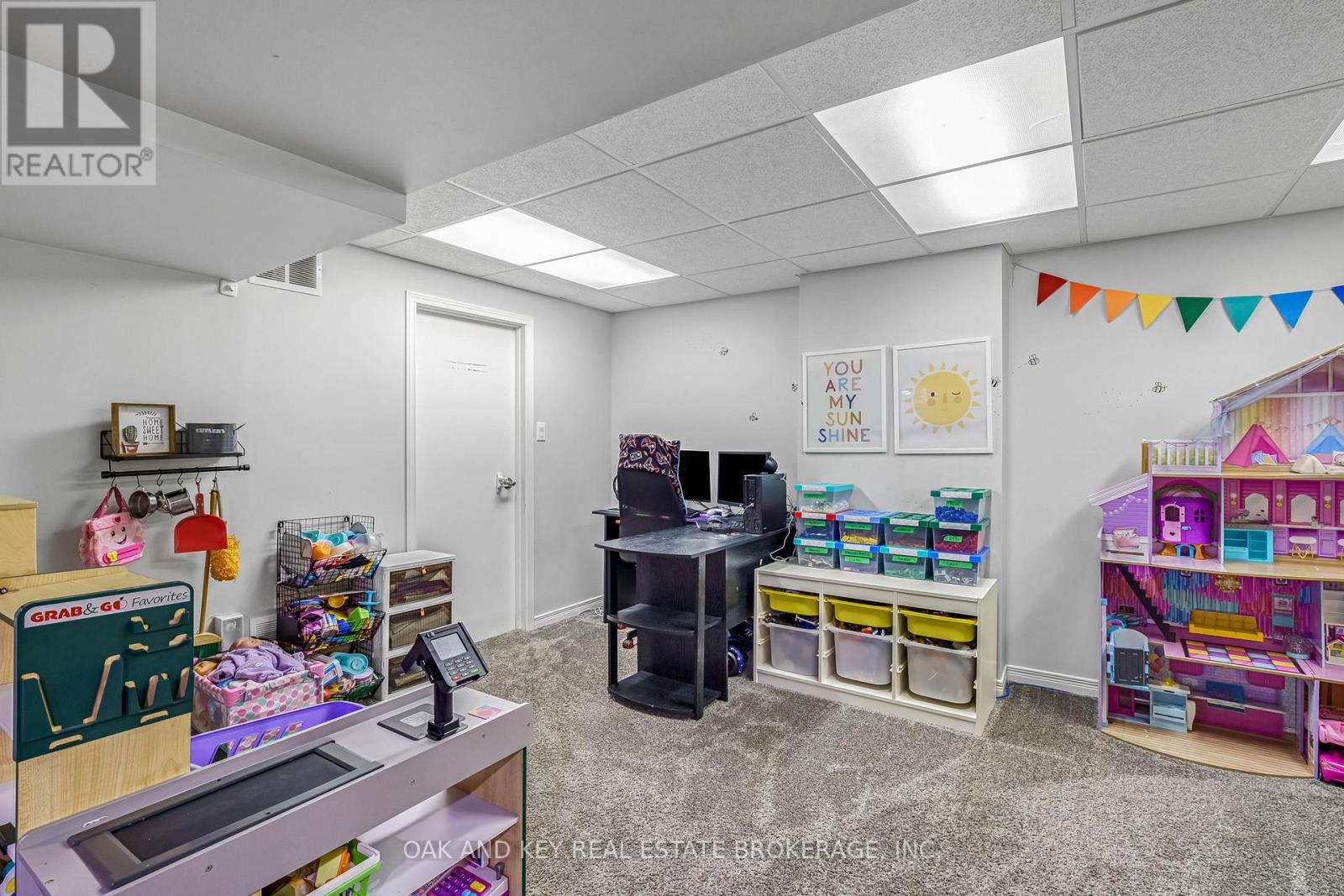 26 SINCLAIR AVENUE - 20