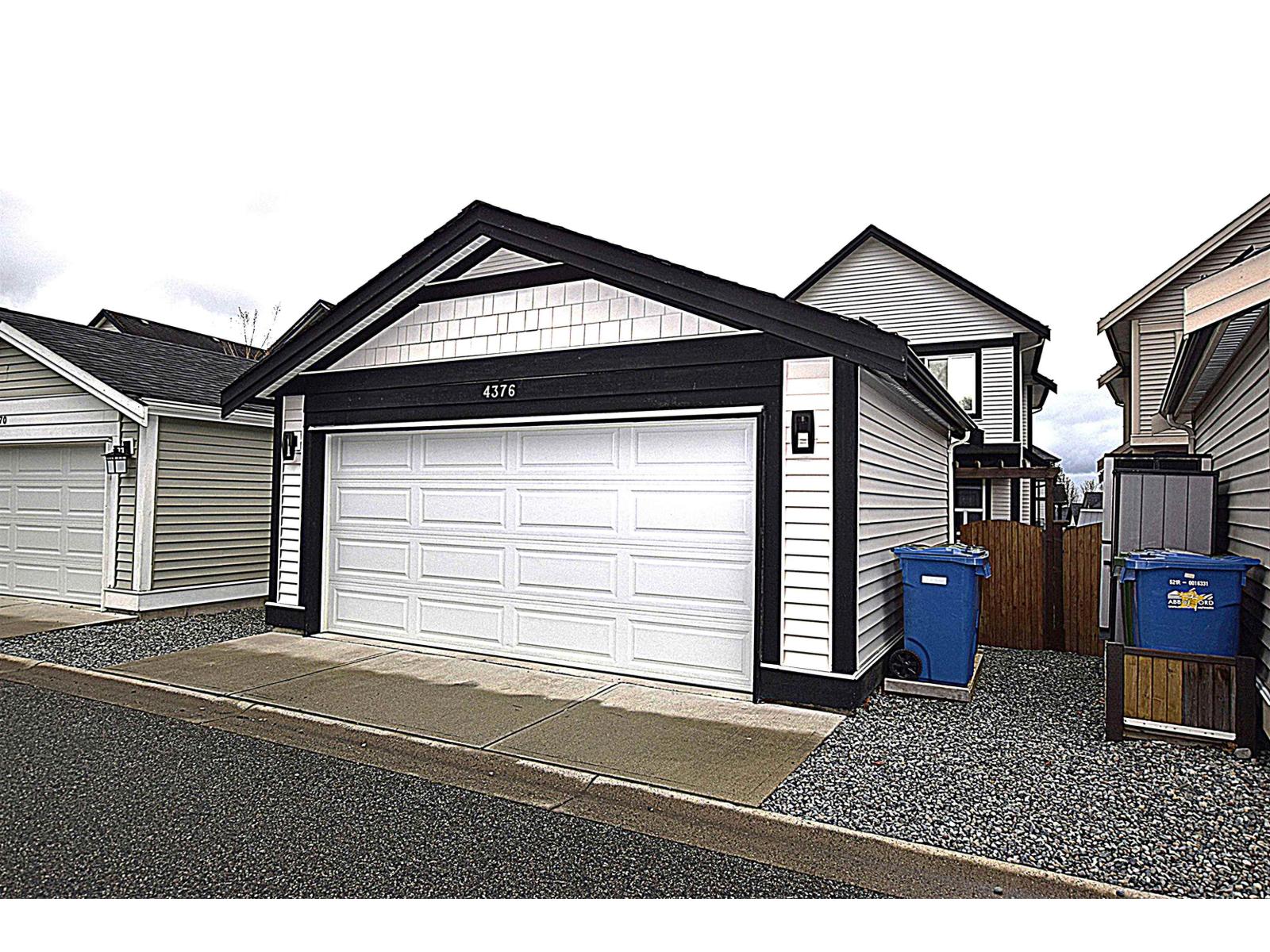 4376 STEPHEN LEACOCK DRIVE, Abbotsford
