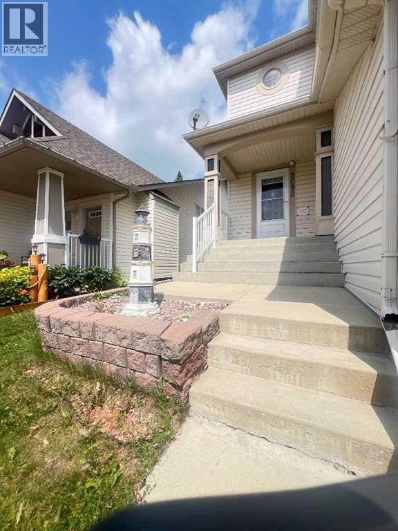 2092 Reunion Boulevard NW, Reunion, Airdrie photo 5