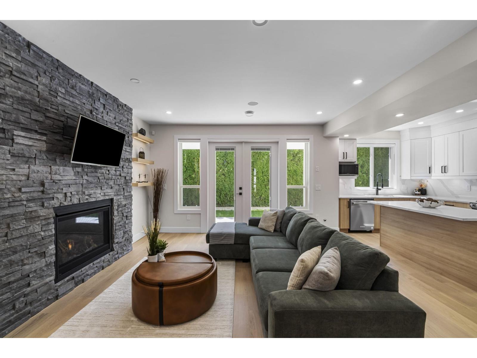862 WILLOW PLACE, Harrison Hot Springs