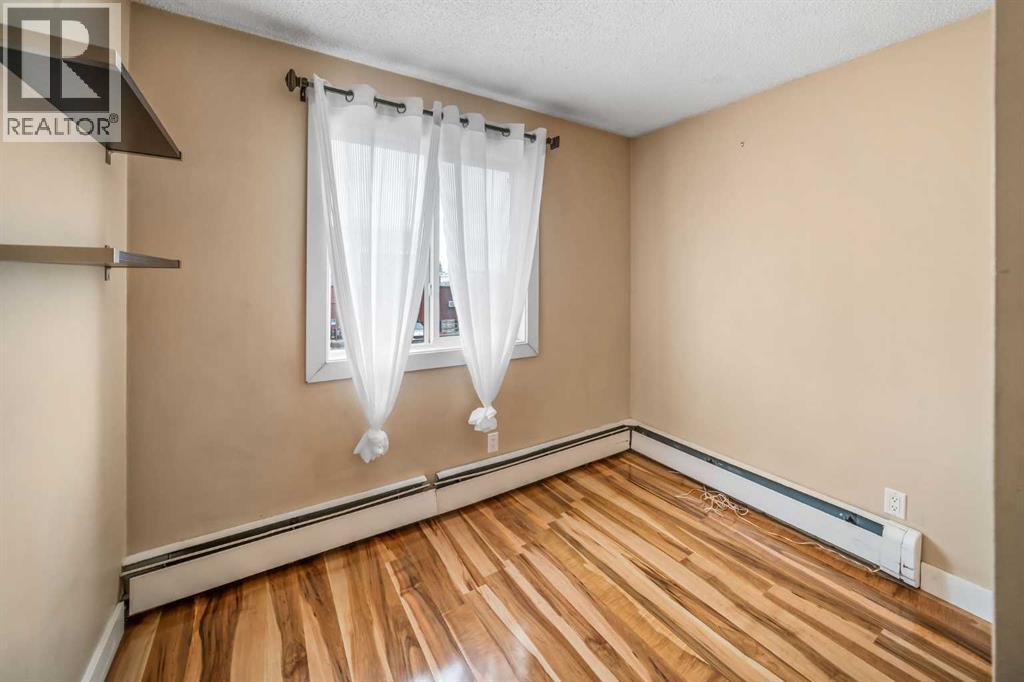 #303 1915 26 Street SW - 19