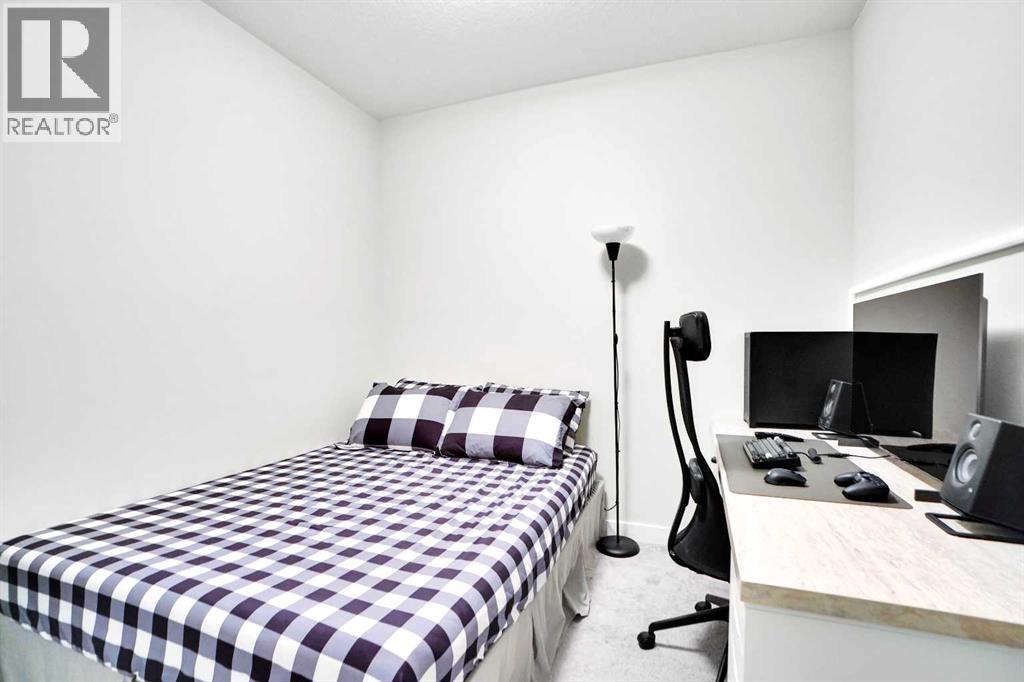 #111 30 Walgrove Walk SE - 16