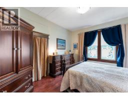 Loft - 384 Burnside Rd E, Victoria, BC V9A1A5 Photo 10