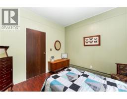 384 Burnside Rd E, Victoria, BC V9A1A5 Photo 20