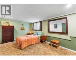 384 Burnside Rd E, Victoria, BC V9A1A5 Photo 31