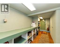 384 Burnside Rd E, Victoria, BC V9A1A5 Photo 33