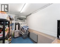 384 Burnside Rd E, Victoria, BC V9A1A5 Photo 40