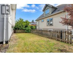 384 Burnside Rd E, Victoria, BC V9A1A5 Photo 50