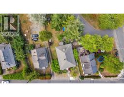384 Burnside Rd E, Victoria, BC V9A1A5 Photo 53
