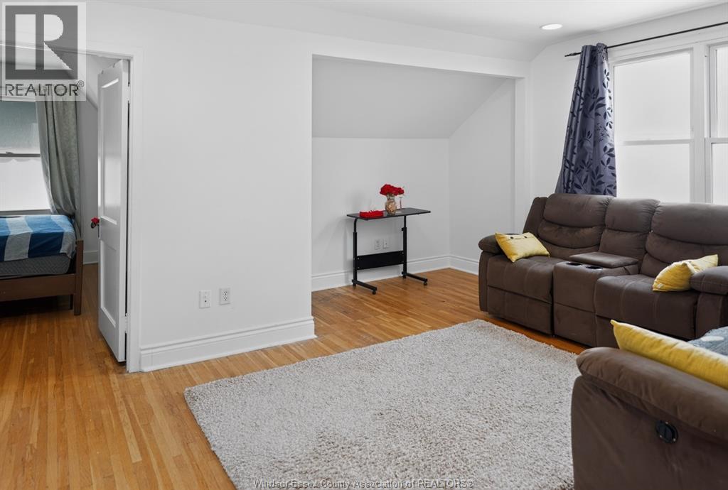 852 REEDMERE - 14