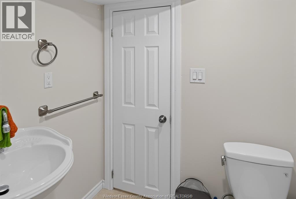 852 REEDMERE - 24