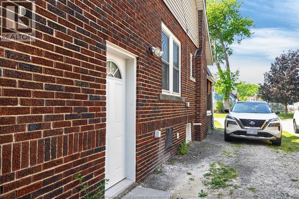 852 REEDMERE - 27