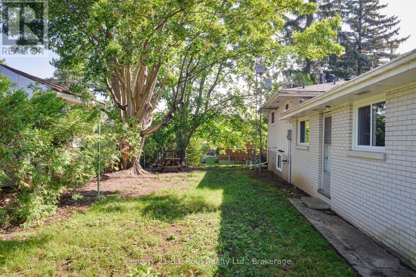 398 OLD MUSKOKA ROAD - 20