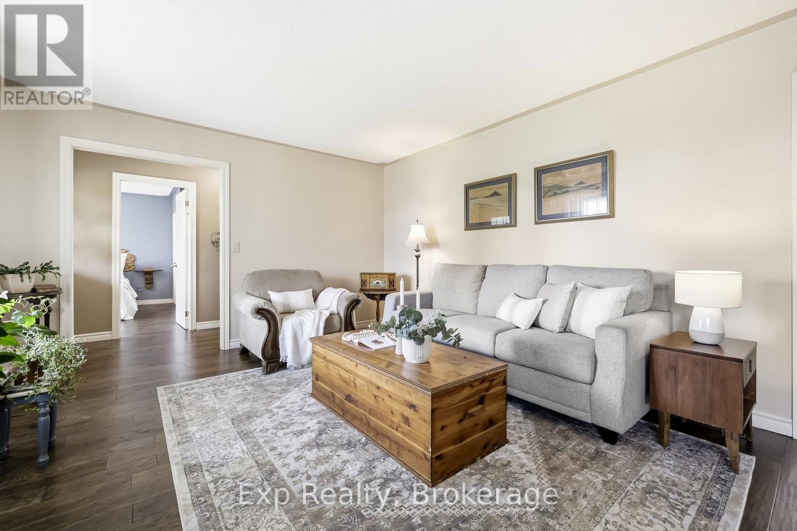 7402 BYERS ROAD - 11