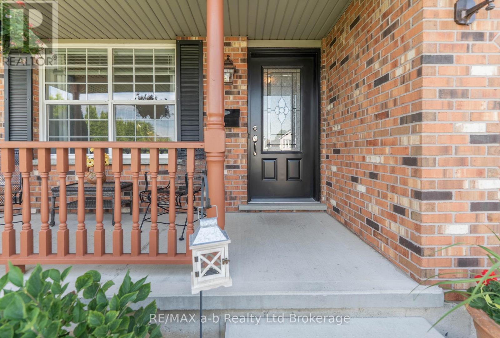10 PEACH STREET - Image 7