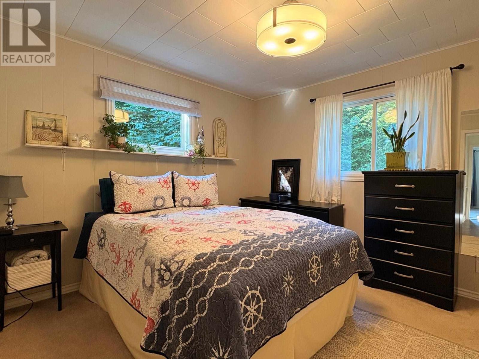 3045 Canoe Point RD - 13