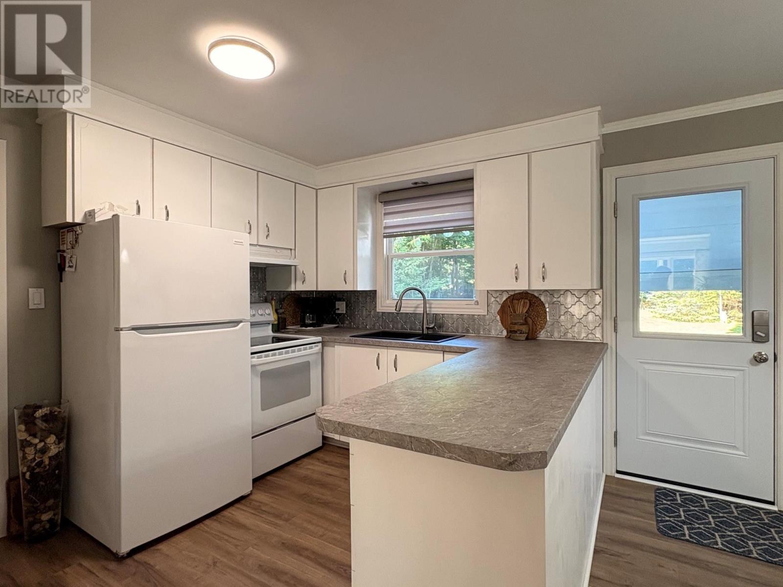 3045 Canoe Point RD - 4