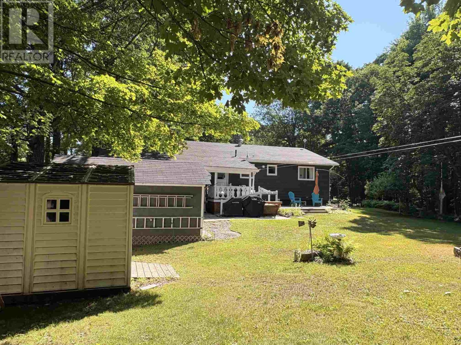 3045 Canoe Point RD - 37