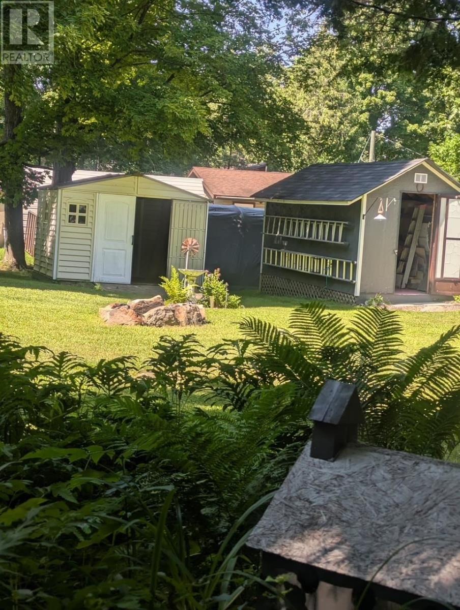 3045 Canoe Point RD - 41