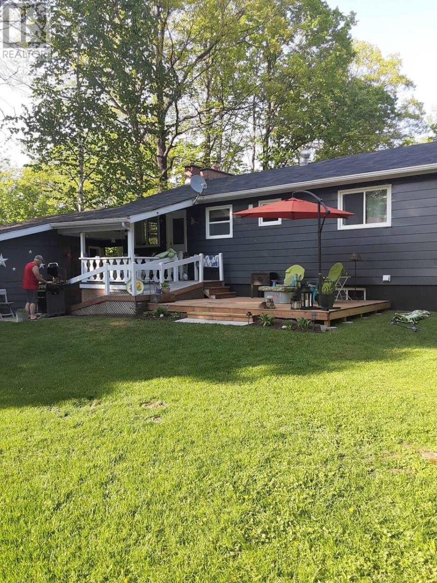 3045 Canoe Point RD - 43