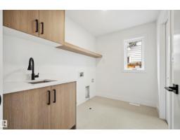 8533 223a St Nw, Edmonton, AB T5T8A2 Photo 32