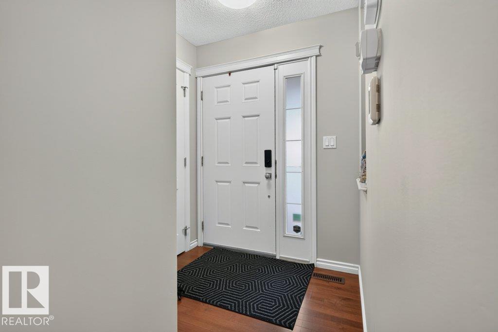 692 SECORD BV NW, Secord, Edmonton photo 2