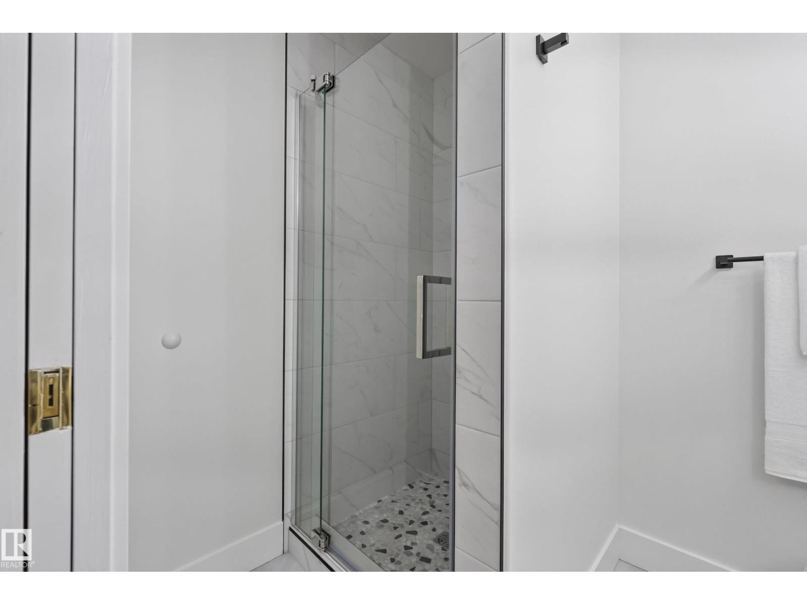 6741 162A AV NW - Image 24