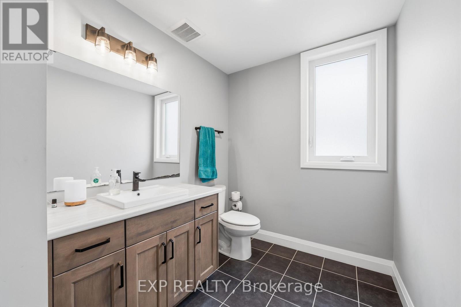 120 LILA STREET - 11