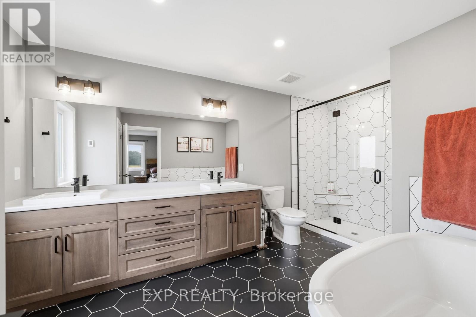 120 LILA STREET - 27