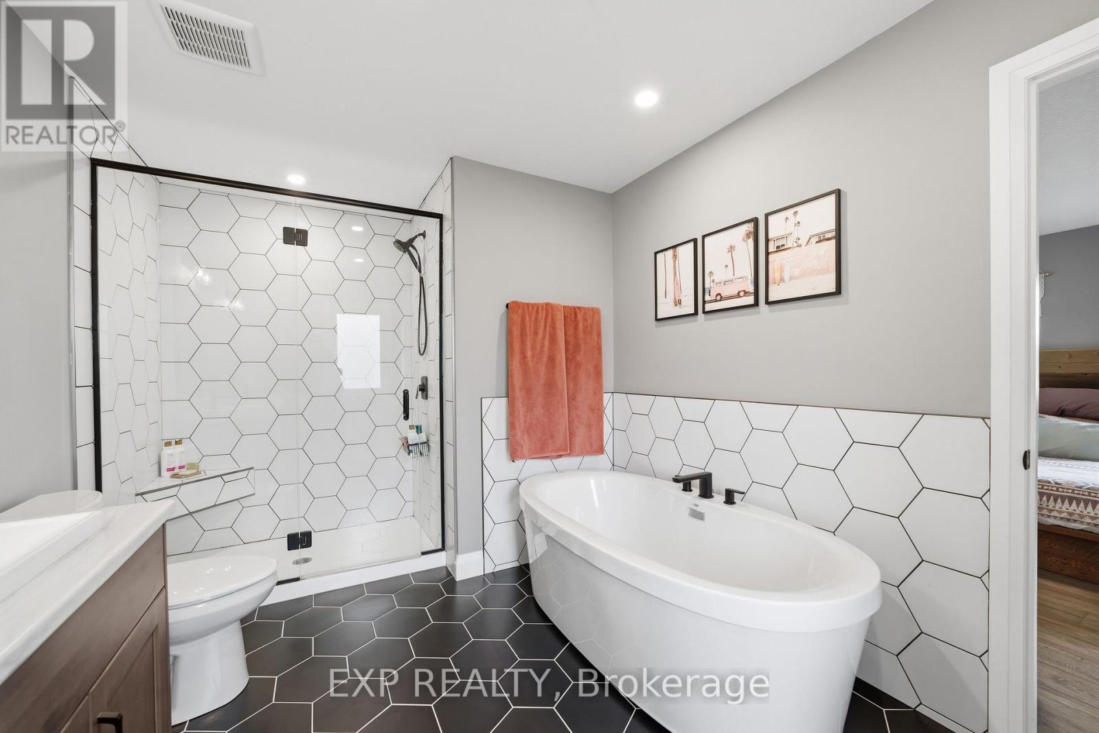 120 LILA STREET - 28
