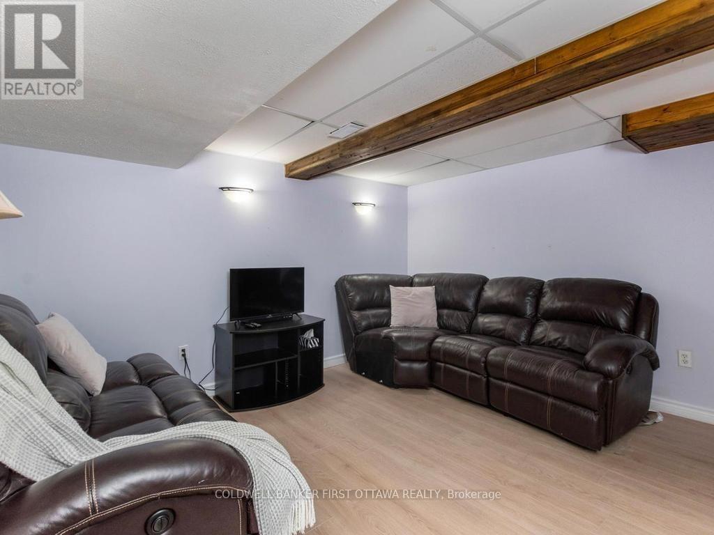 75 SUNDBACK LANE - Image 28