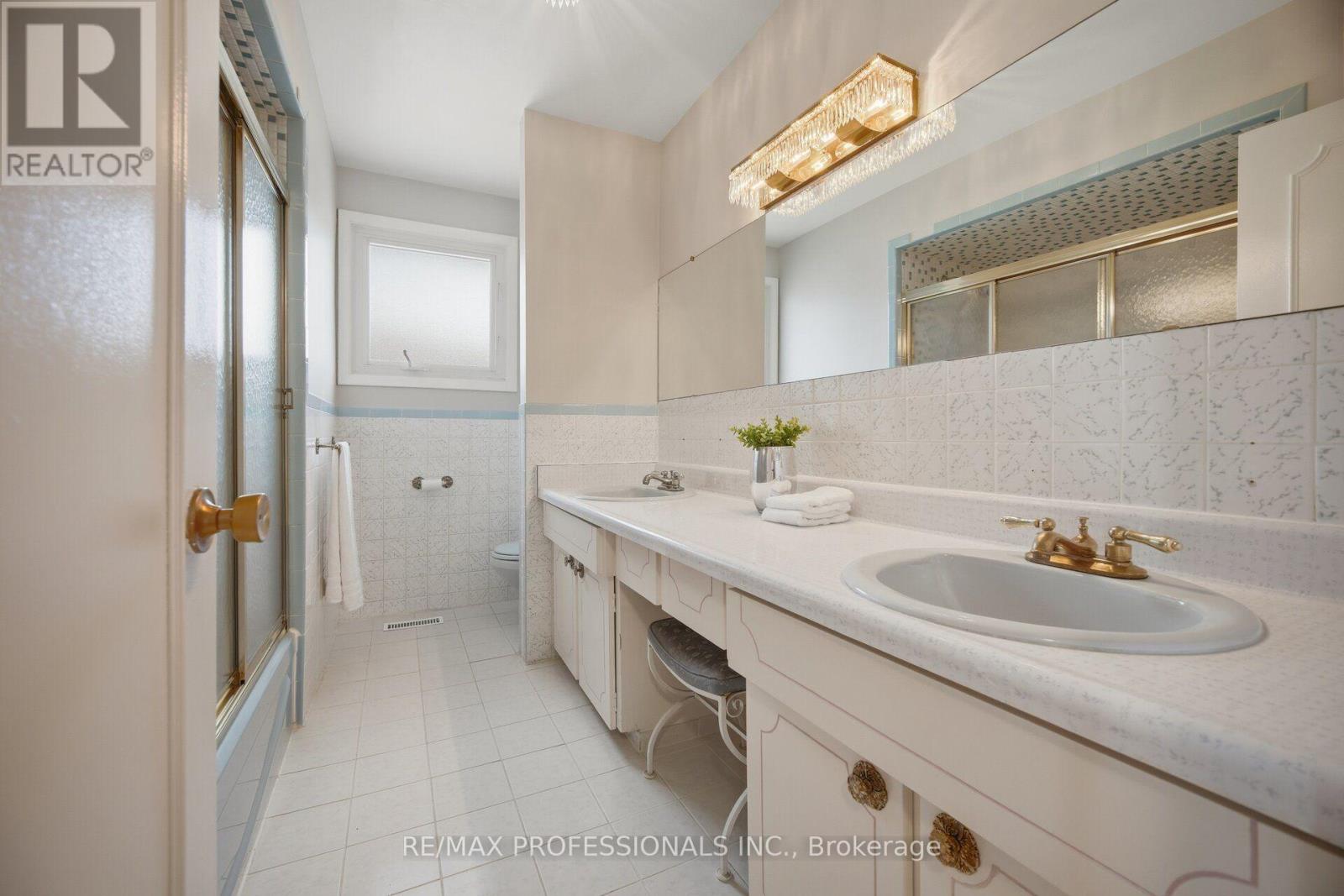 90 PECKHAM AVENUE - Image 32